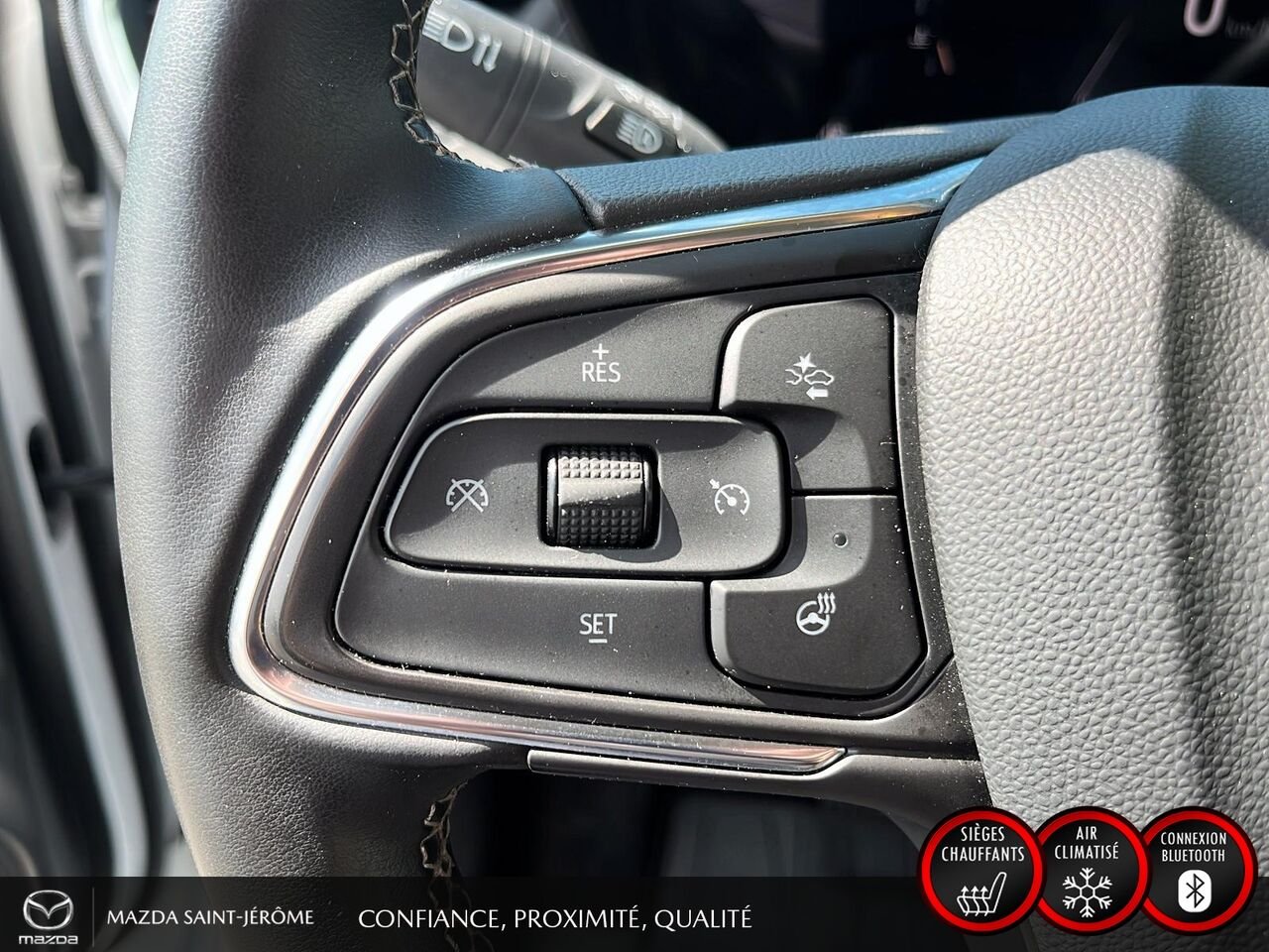 Buick Encore GX Privilégiée | AWD | CLEAN CARFAX | 2024 Blanc Saint-Jérôme - photo #13