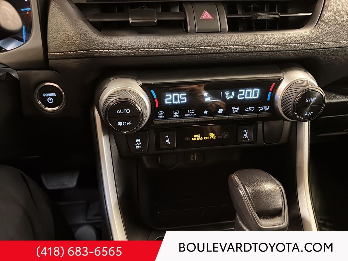 Toyota RAV4 99232A-83 | XLE, AWD 2023 Gris Québec - photo #32
