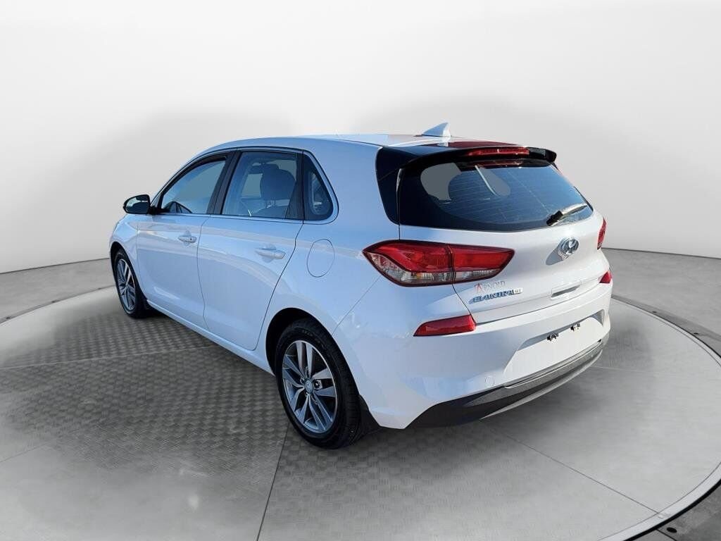 2018 Hyundai Elantra GT VIN KMHH35LE4JU042398 White Baie-Comeau - photo #3