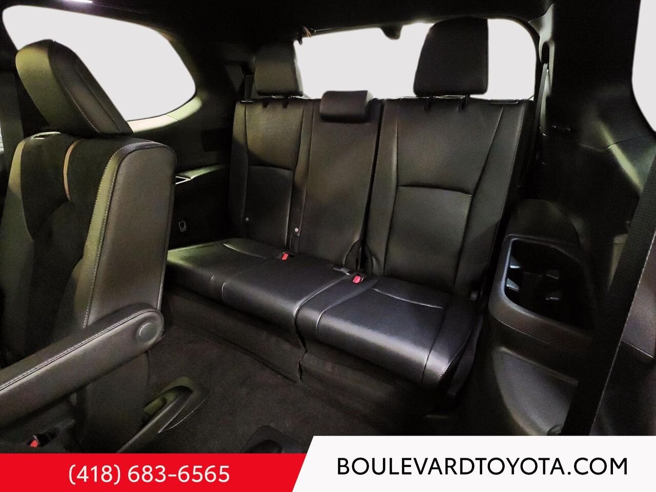 TOYOTA GRAND HIGHLANDER 100120A-109 | HYBRIDE PLATINUM MAX, AWD 2026 Blanc Québec - photo #24