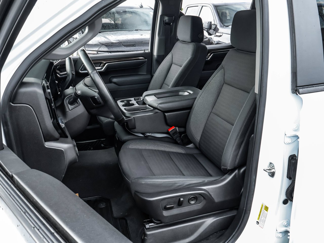 2025 Chevrolet Silverado 1500 4WD Crew Cab 147 LT White Sherwood Park - photo #13