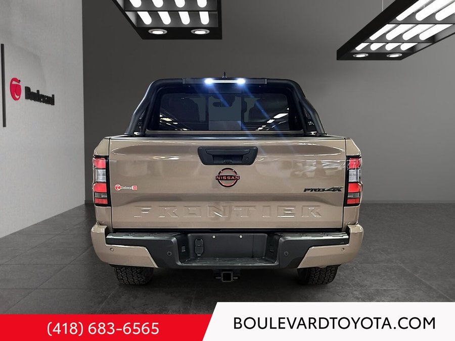 2023 Nissan Frontier 2023 Brown