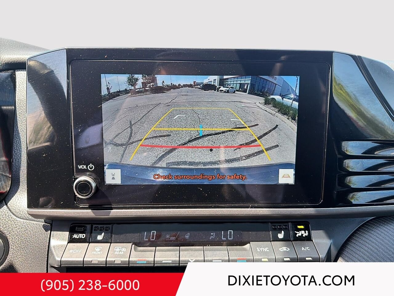 2025 Toyota Camry HYBRID SE UPGRADE AWD / CLEAN CARFAX / MOONROOF / ALLOY WHEELS / CARPLAY AND ANDROID AUTO Underground Mississauga - photo #15