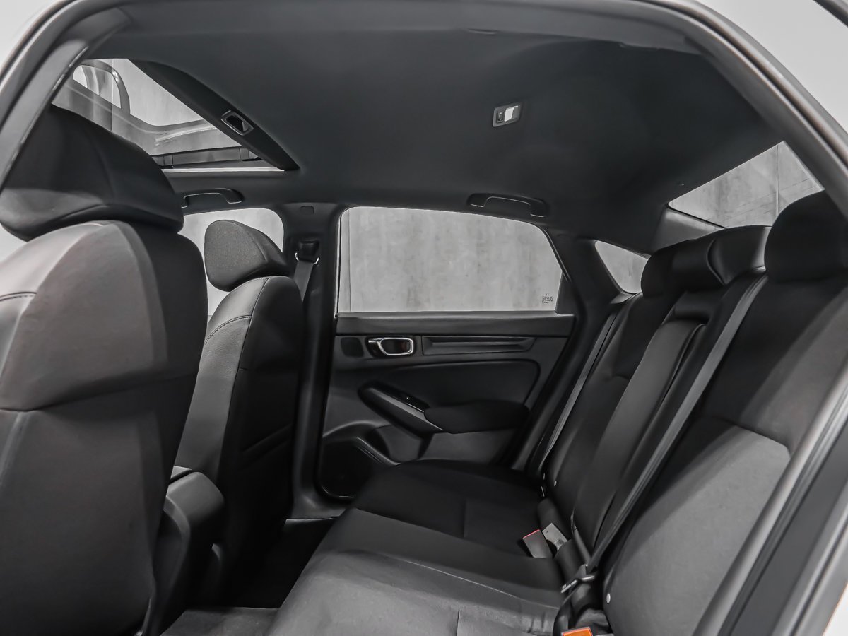 2026 Honda Civic Sedan SPORT TOIT OUVRANT APPLE CAR PLAY White Montreal - photo #12