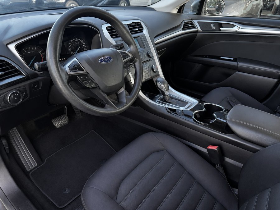 2014 Ford Fusion SE Grey