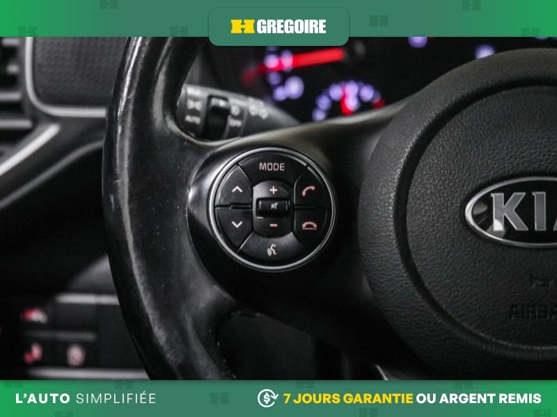 2020 Kia Soul Orange Blainville - photo #19