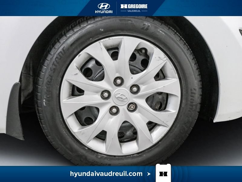 2016 Hyundai Elantra White Laval - photo #30