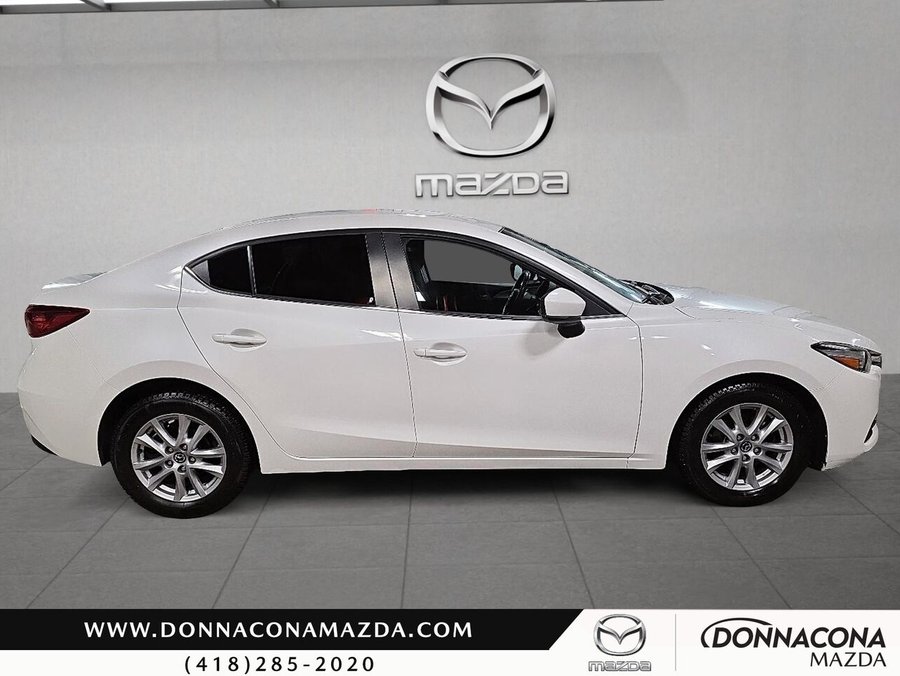 2017 Mazda Mazda3 2017 White