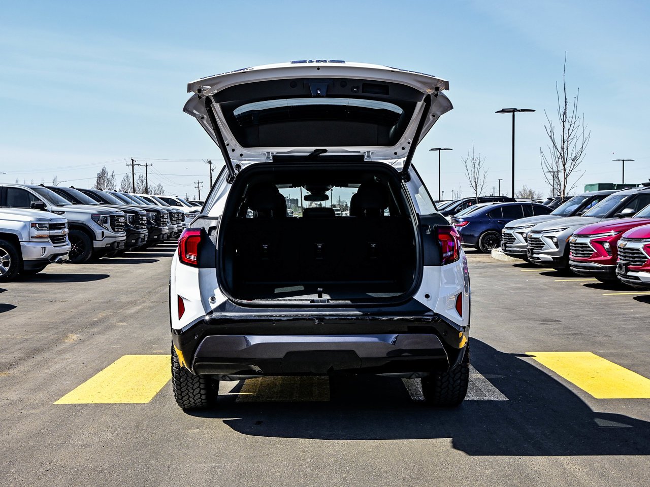 2026 GMC Terrain AWD 4dr AT4 White Sherwood Park - photo #13