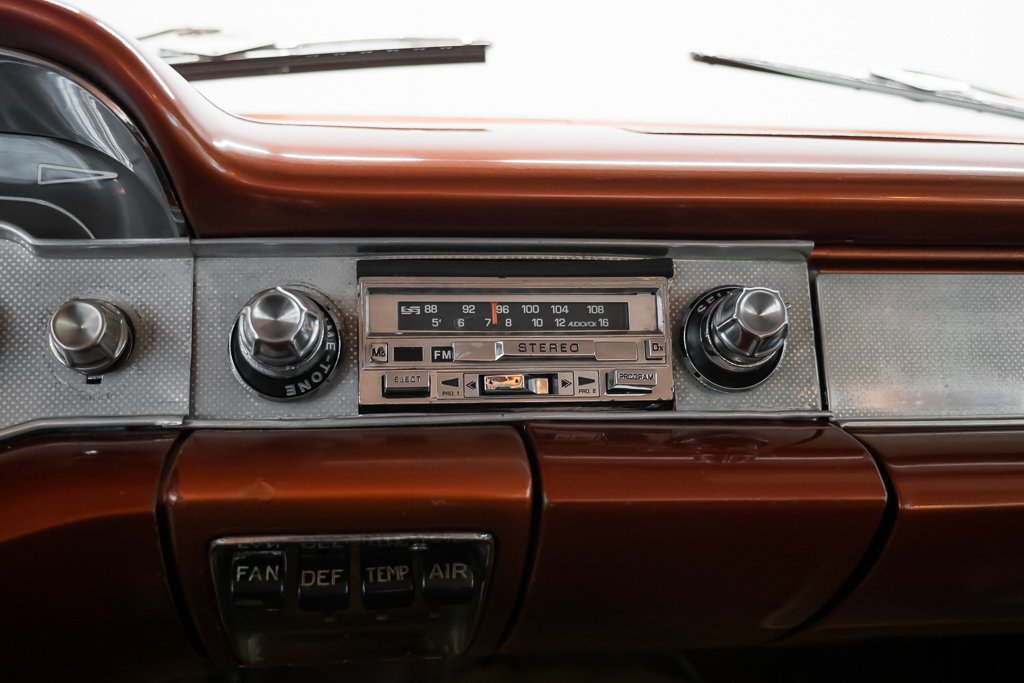 1958 Chevrolet Impala Bronze Montreal - photo #18