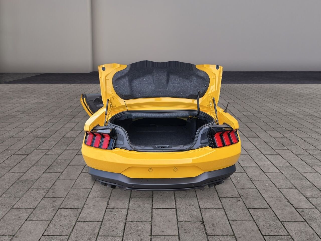 2024 Ford Mustang Yellow Québec - photo #8