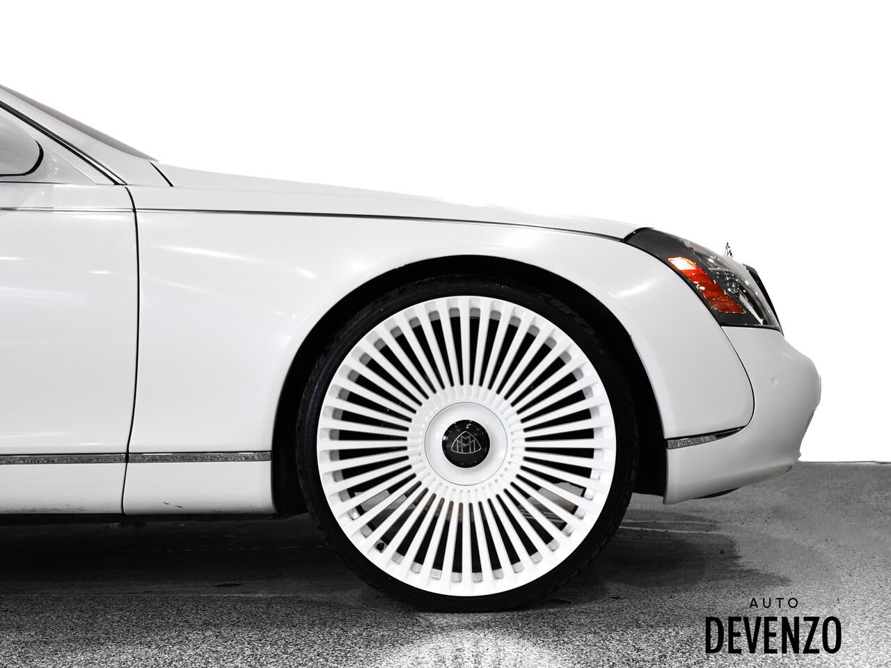 2009 Maybach 57 Blue Saint-Eustache - photo #4