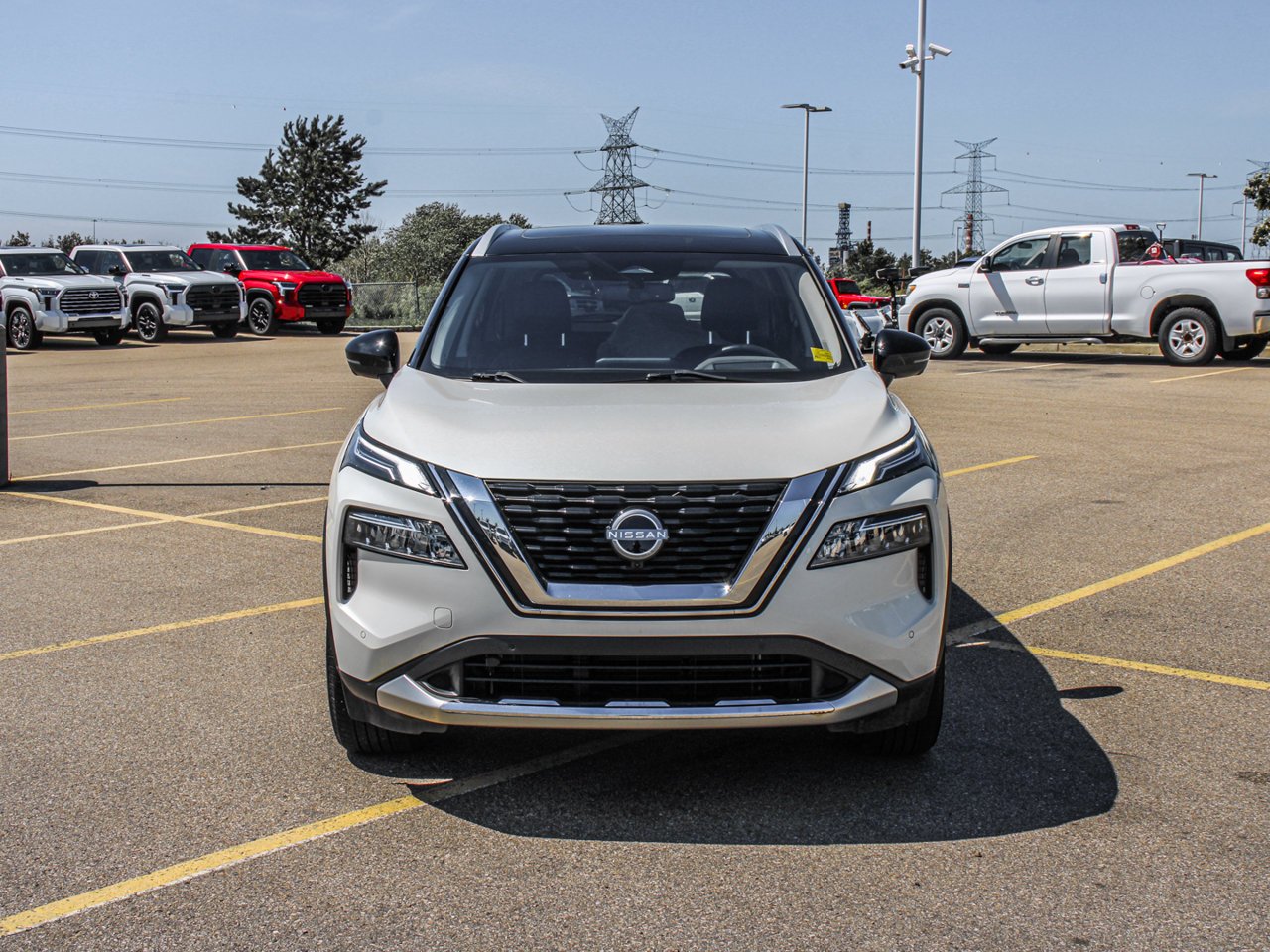2023 Nissan Rogue AWD Platinum White Sherwood Park - photo #2