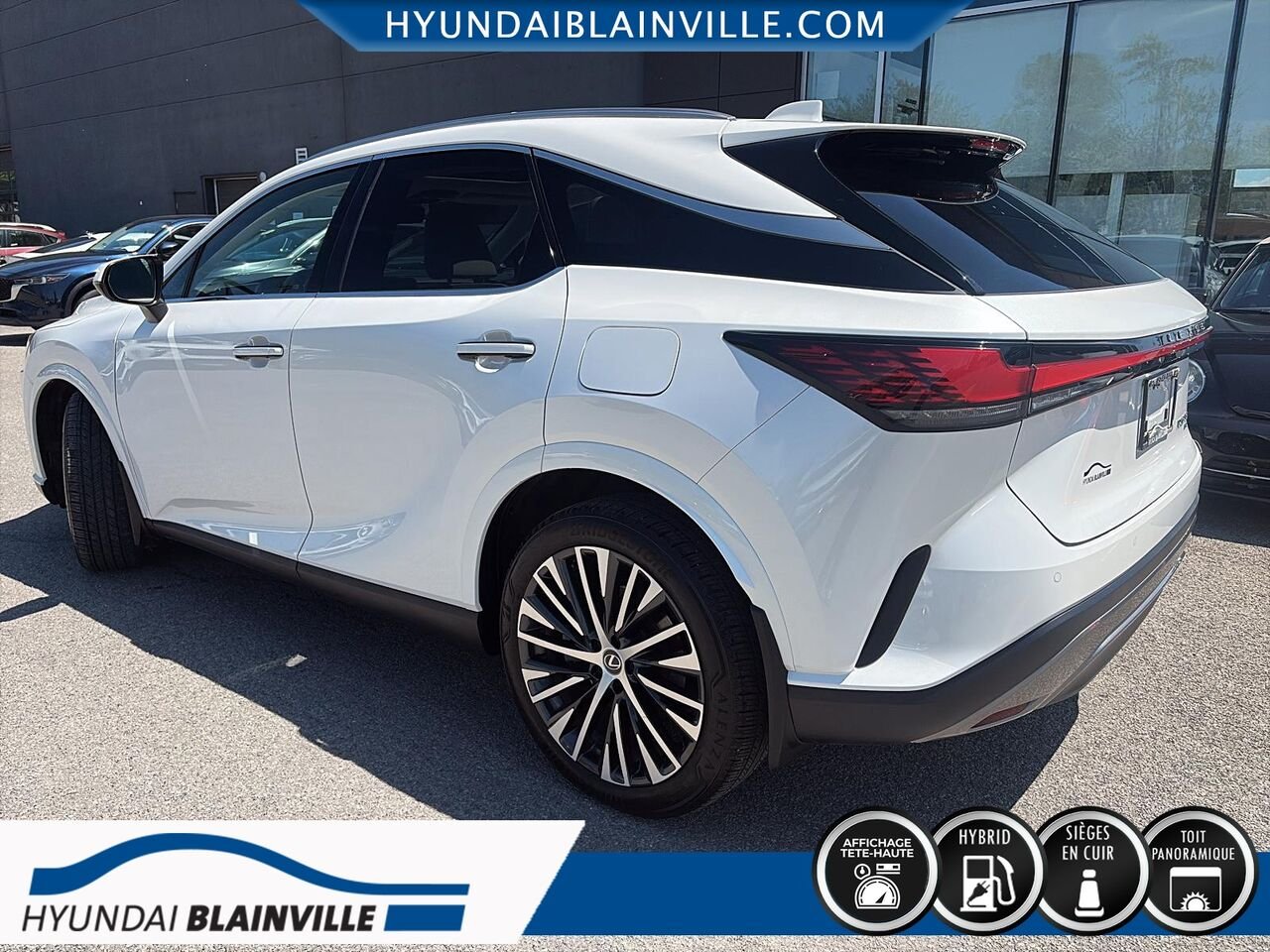 Lexus RX 2023 Blanc Blainville - photo #5