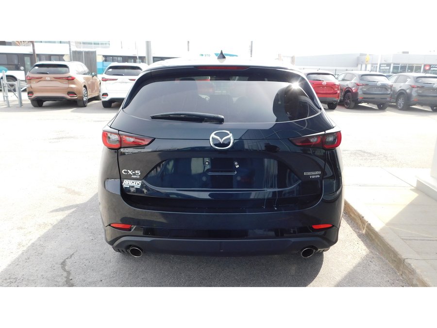 2022 Mazda CX-5 2022 Black