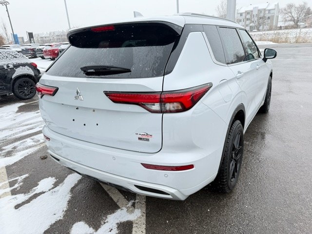 Mitsubishi Outlander GT S-AWC-CUIR-TOIT PANO-SIÈGES ET VOLANT CHAUFFANTS 2023 Blanc