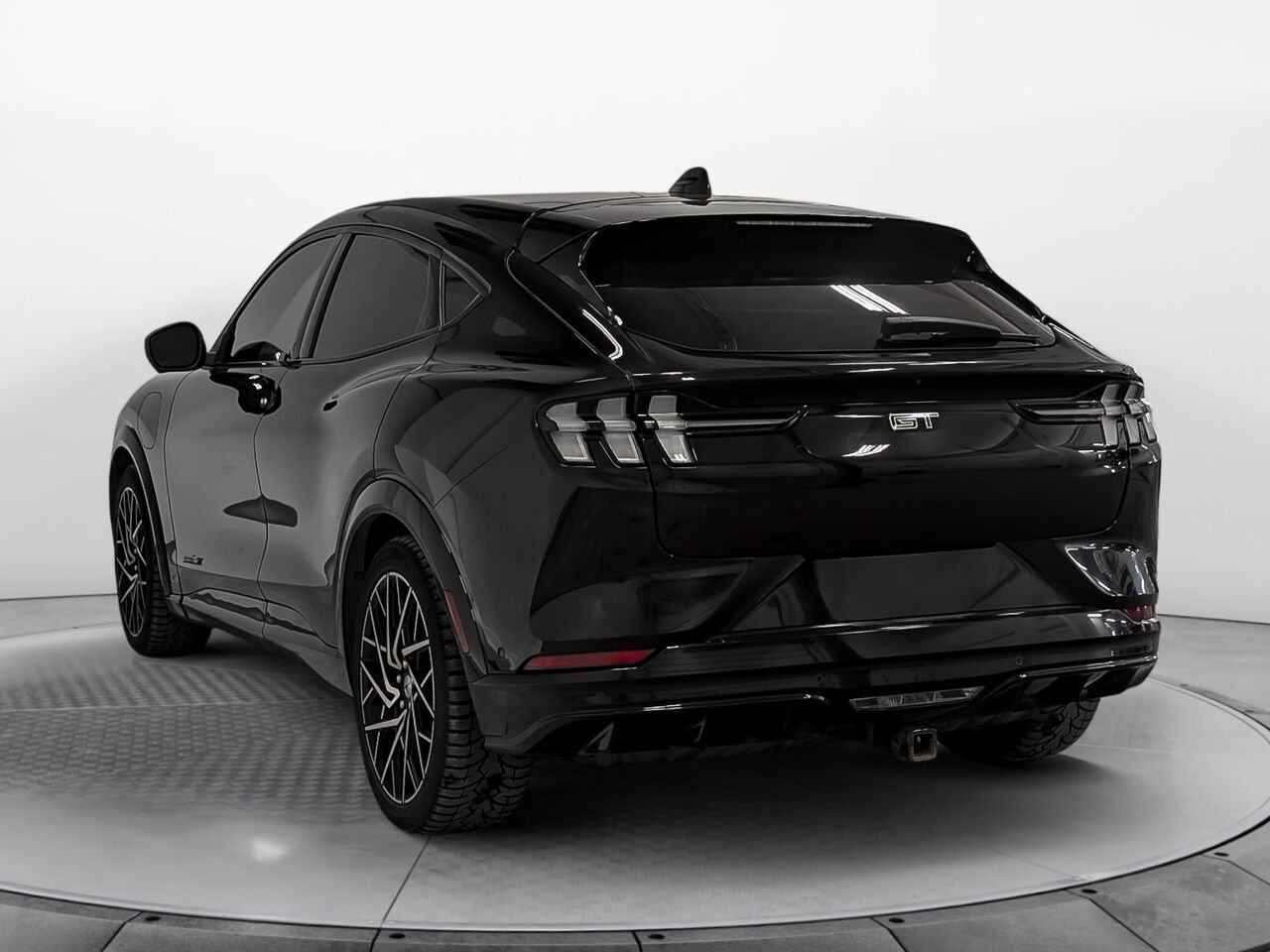 Ford MUSTANG MACHE-E GT AWD Toit Pano Système de son Bang & Olufsen 2022 Noir Sherbrooke - photo #2