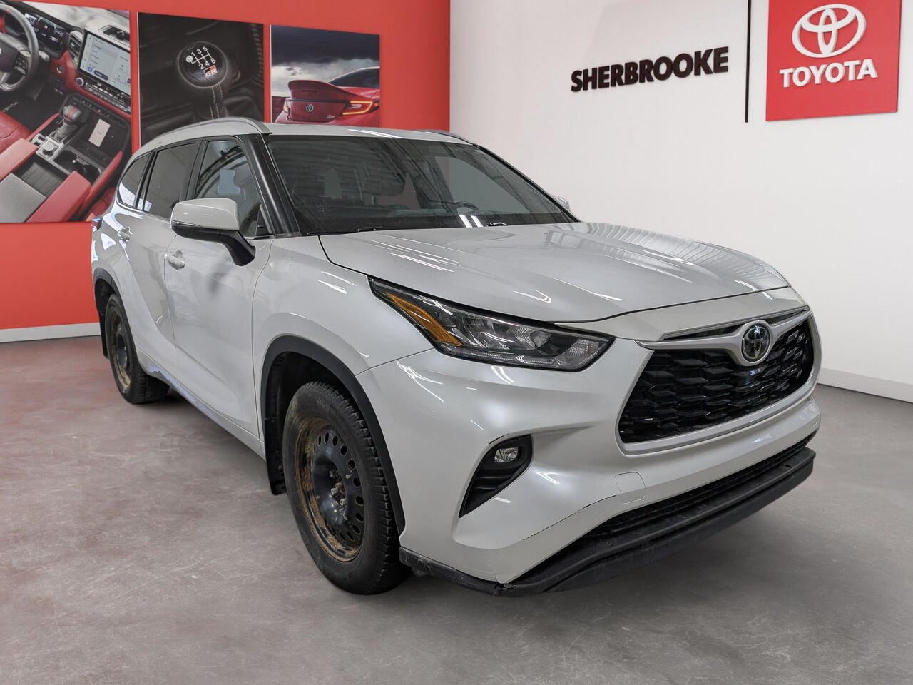 2023 Toyota Highlander 5TDKDRBH3PS510077 Wind Chill Pearl Sherbrooke - photo #2