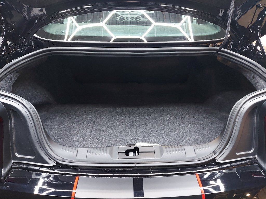 2018 Ford Mustang Black Blainville - photo #6