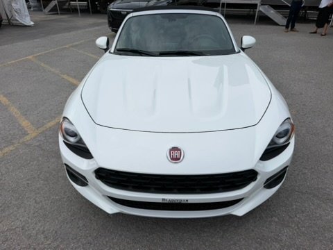 2017 FIAT 124 Spider LUSSO White Laval - photo #25