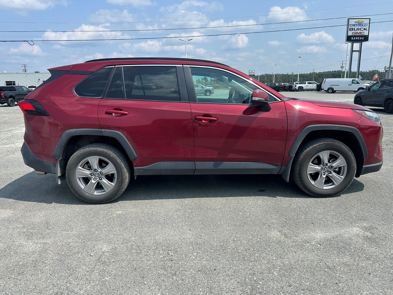 Toyota RAV4 XLE TI 2025 Rouge Val-d'Or - photo #1