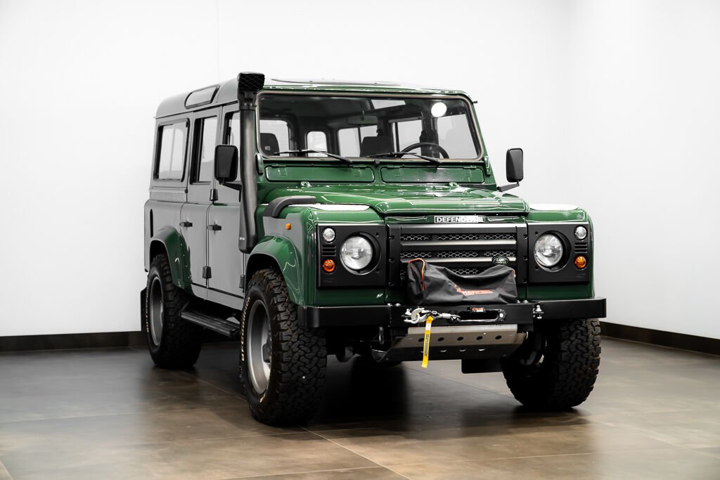 Land Rover Defender CAR IN MILES 1997 Vert Kirkland - photo #2