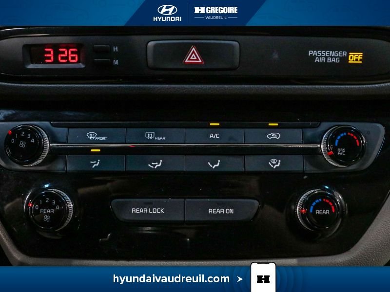 Kia Sedona 2018 Rouge Blainville - photo #30