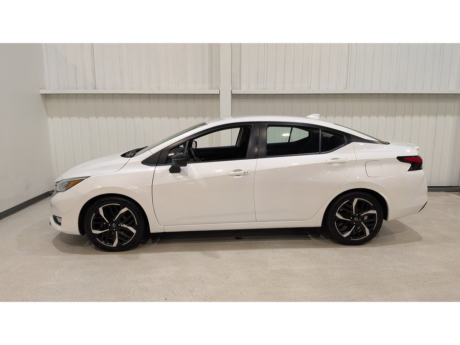 Nissan Versa SR CVT 2023 Blanc
