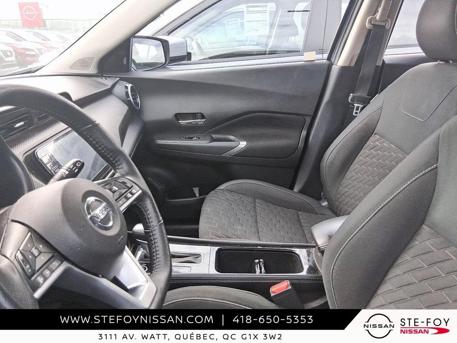 Nissan Kicks SV TA S6730 2021 Gris