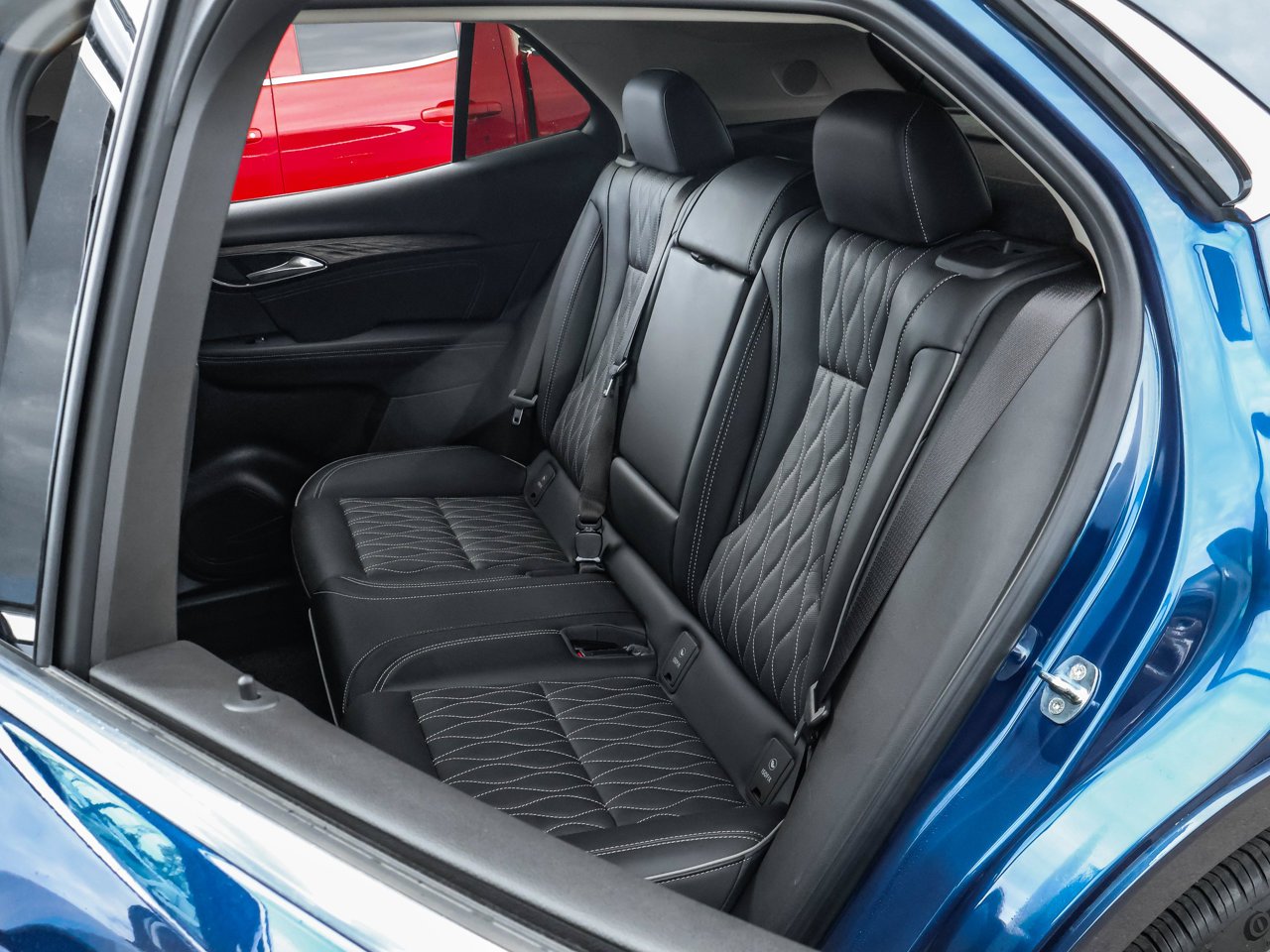 2022 Buick Envision AWD 4dr Avenir Blue Sherwood Park - photo #15