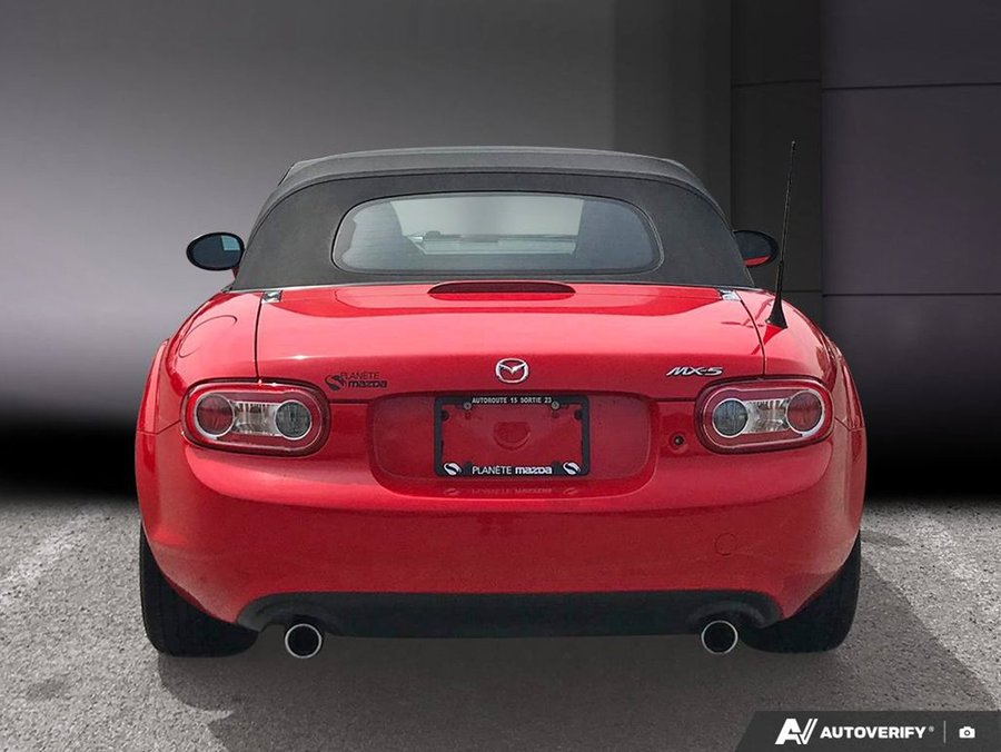 2010 Mazda MX-5 2010 Rouge franc