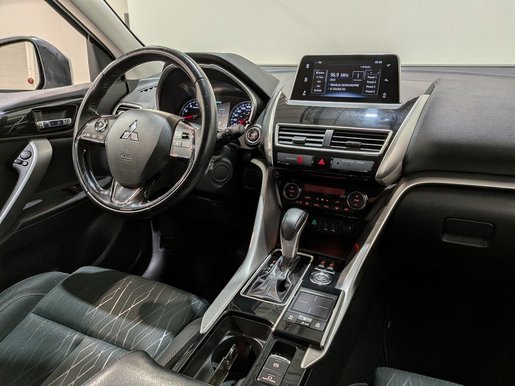 Mitsubishi Eclipse Cross Limited Edition S-AWC 2020 Argent Val-David - photo #19