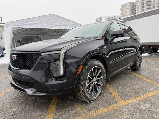 2024 Cadillac XT4 2024 Black