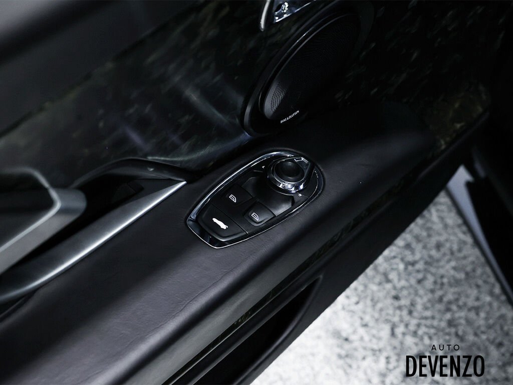 Aston Martin DB11 2017 Noir Saint-Eustache - photo #13