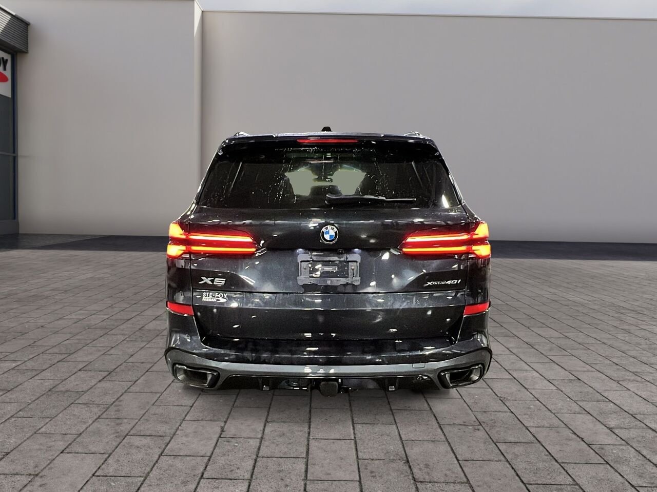2024 BMW X5 Black Québec - photo #2