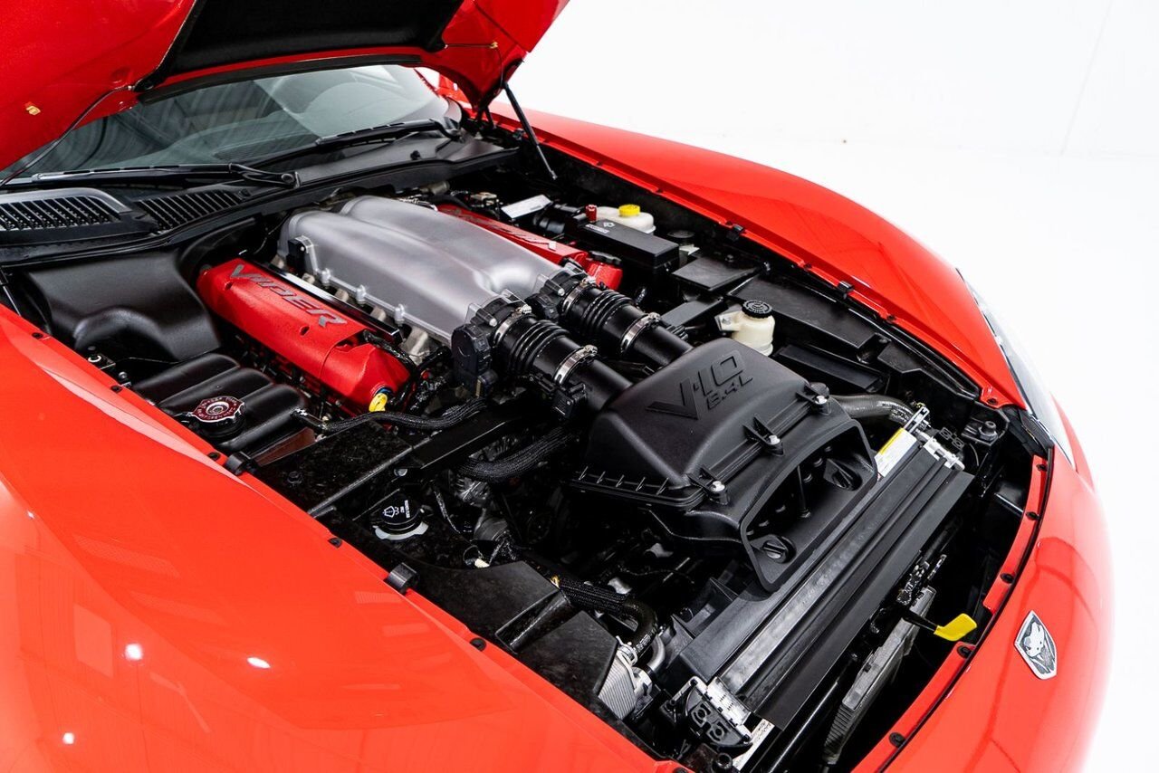 Dodge Viper Clean Title With Only 2,063 km (1,282 Miles) From New 2008 Rouge Montréal - photo #95