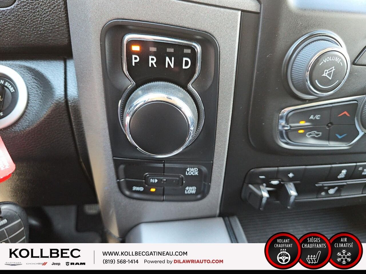 RAM 1500 CLASSIC Express Night Edition Crewcab 4x4 2023 Noir Ottawa & Gatineau - photo #28