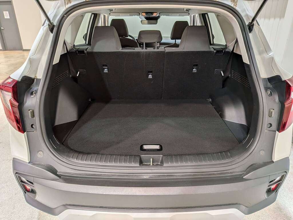 Kia Seltos LX FWD 2024 Blanc Val-David - photo #8