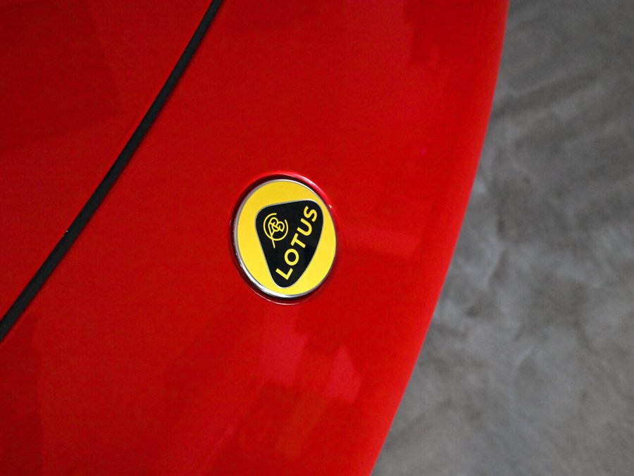 Lotus Emira 2025 2025 Magma Red