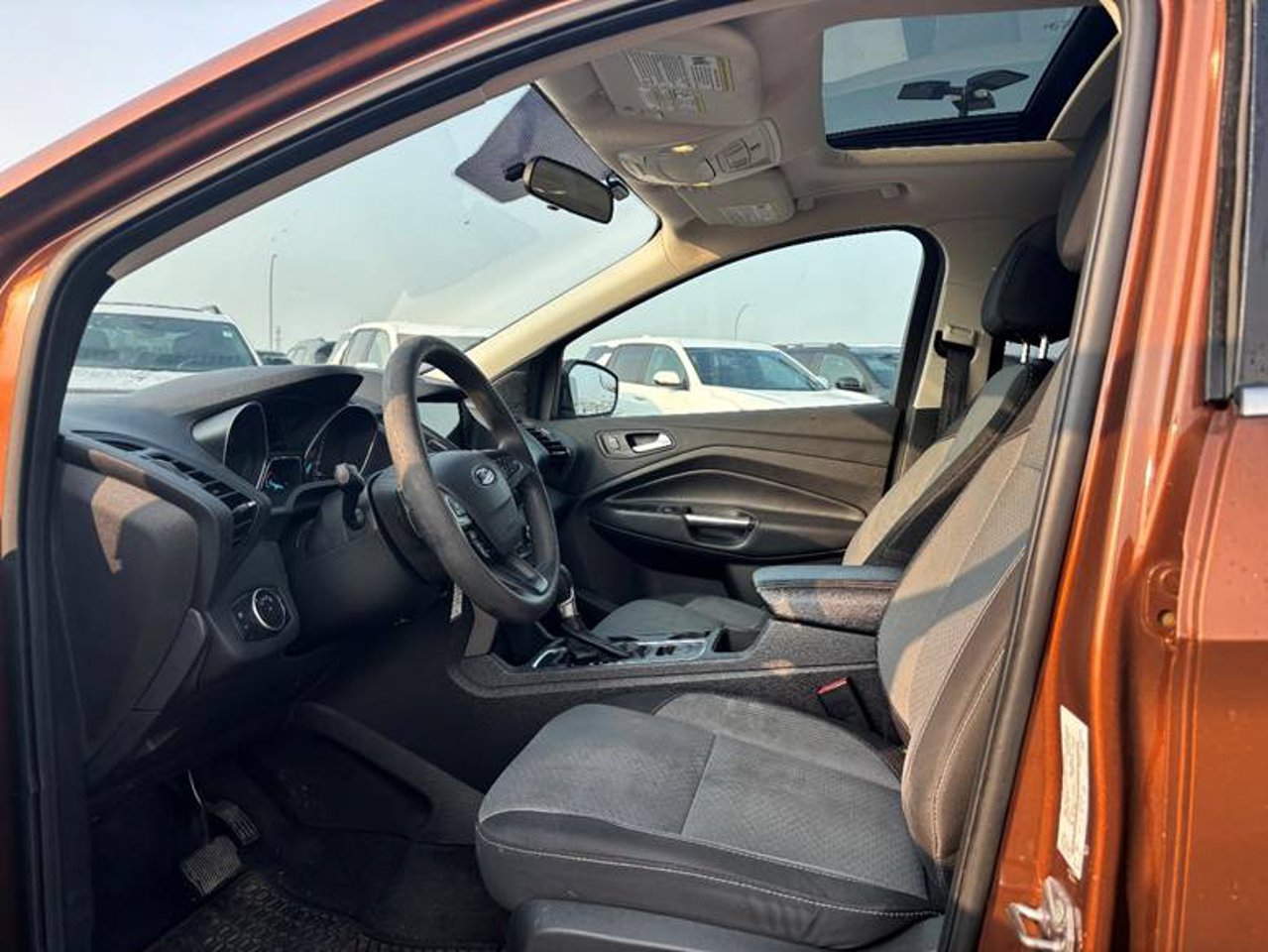 2017 Ford Escape FWD 4dr SE Beige Sherwood Park - photo #5