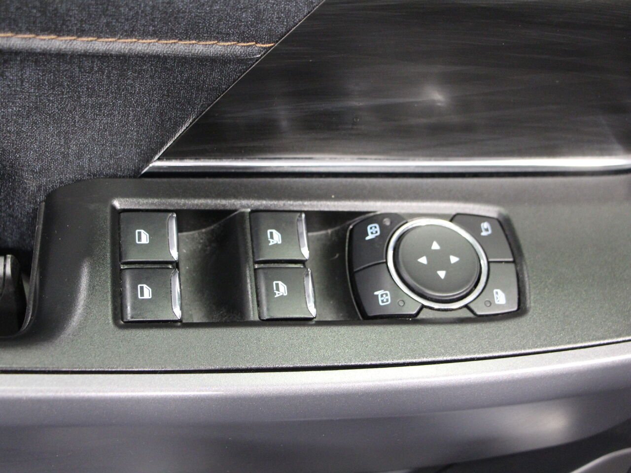 2025 Ford F-150 Lightning LARIAT Grey Châteauguay - photo #19