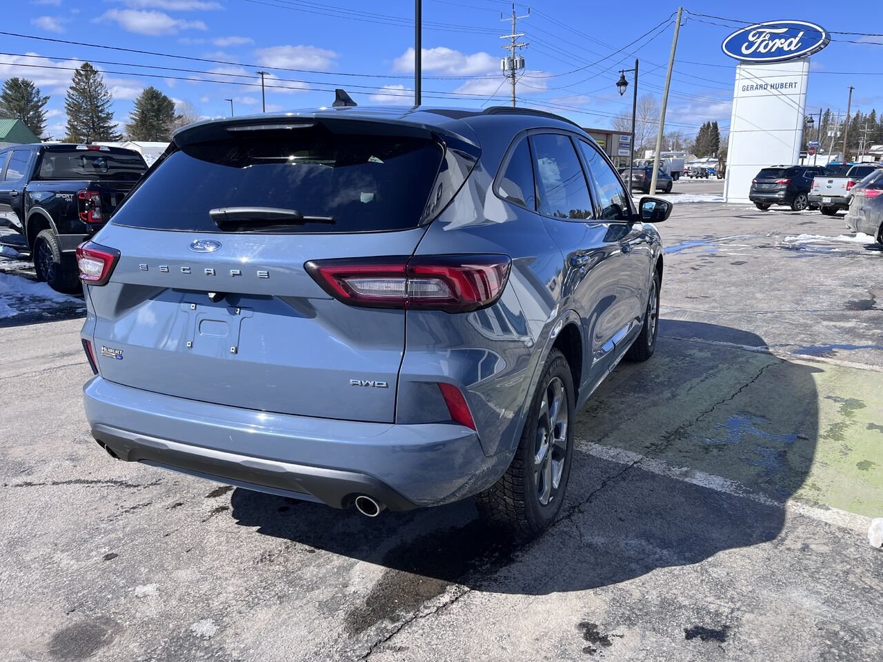 Ford Escape 2024 Bleu Mont-Laurier - photo #4