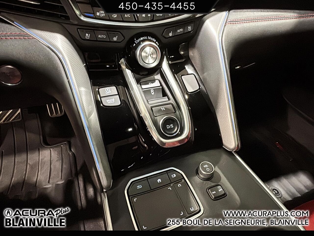 2025 Acura TLX White Blainville - photo #13