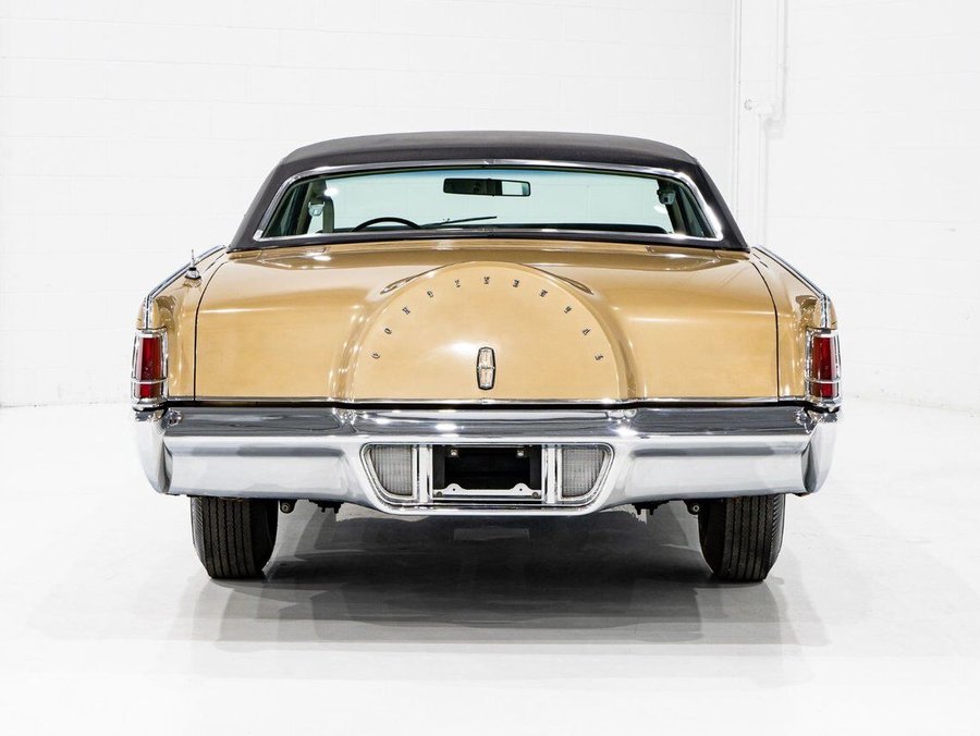 1969 Lincoln Continental 1969 Gold
