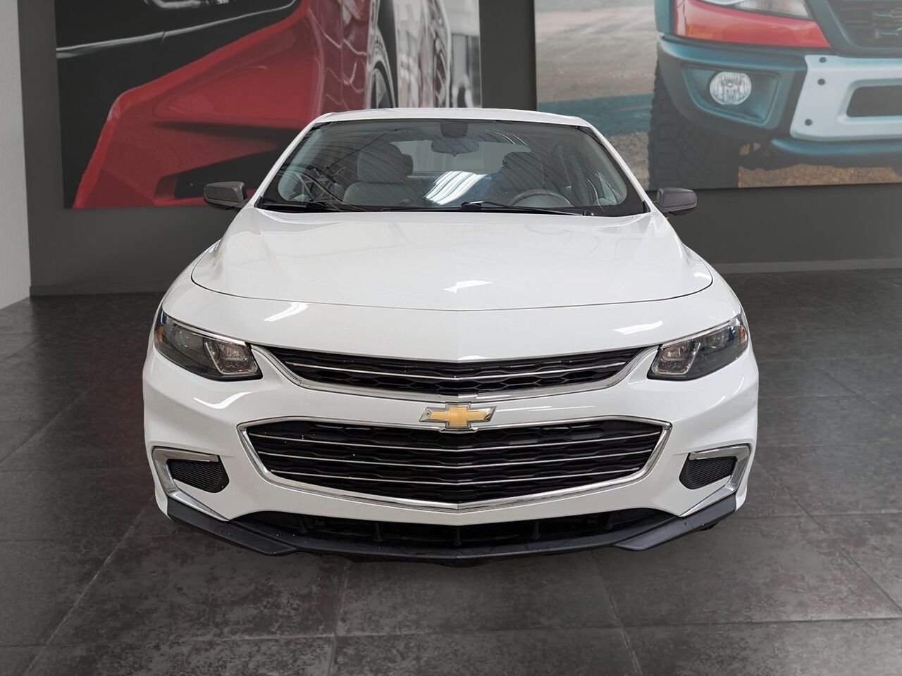 2017 Chevrolet Malibu L berline 4 portes avec 1VL Grey Saint-Hyacinthe - photo #1