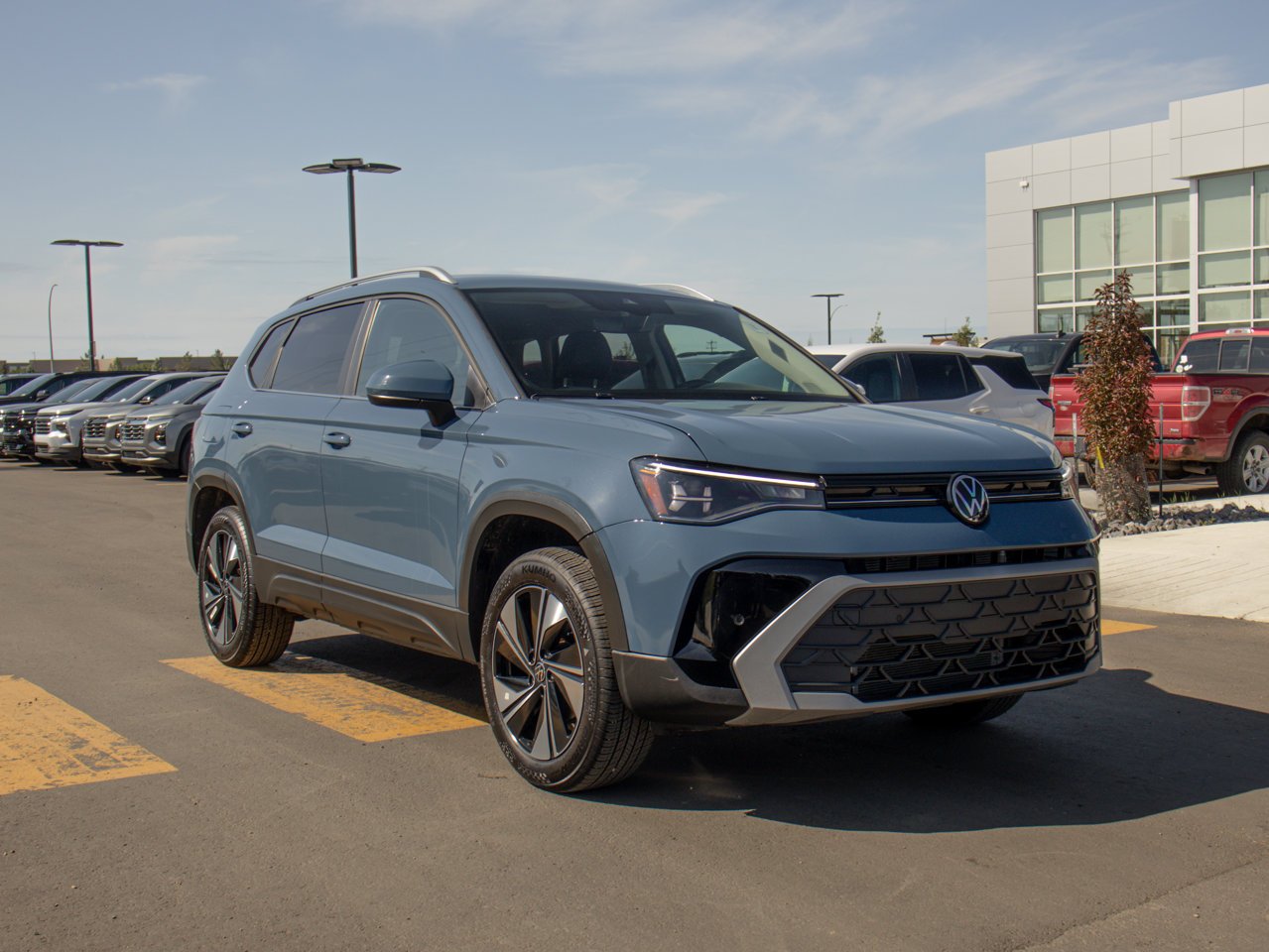 2026 Volkswagen Taos Comfortline 4MOTION Blue Sherwood Park - photo #12
