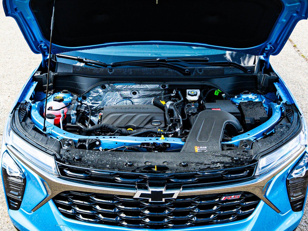 2026 Chevrolet Trax FWD 4dr 1RS Blue Sherwood Park - photo #8