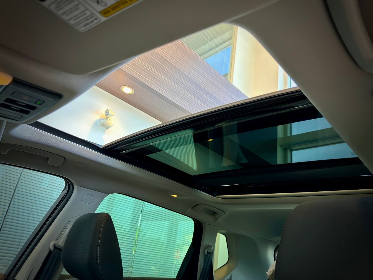 2023 Nissan Rogue Black Notre-Dame-des-Prairies - photo #16