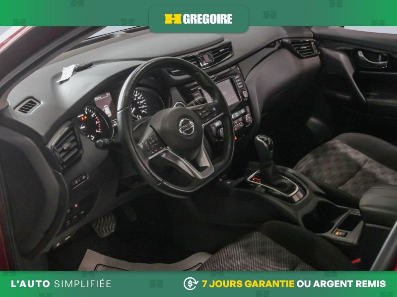 Nissan Qashqai 2021 Rouge Laval - photo #20