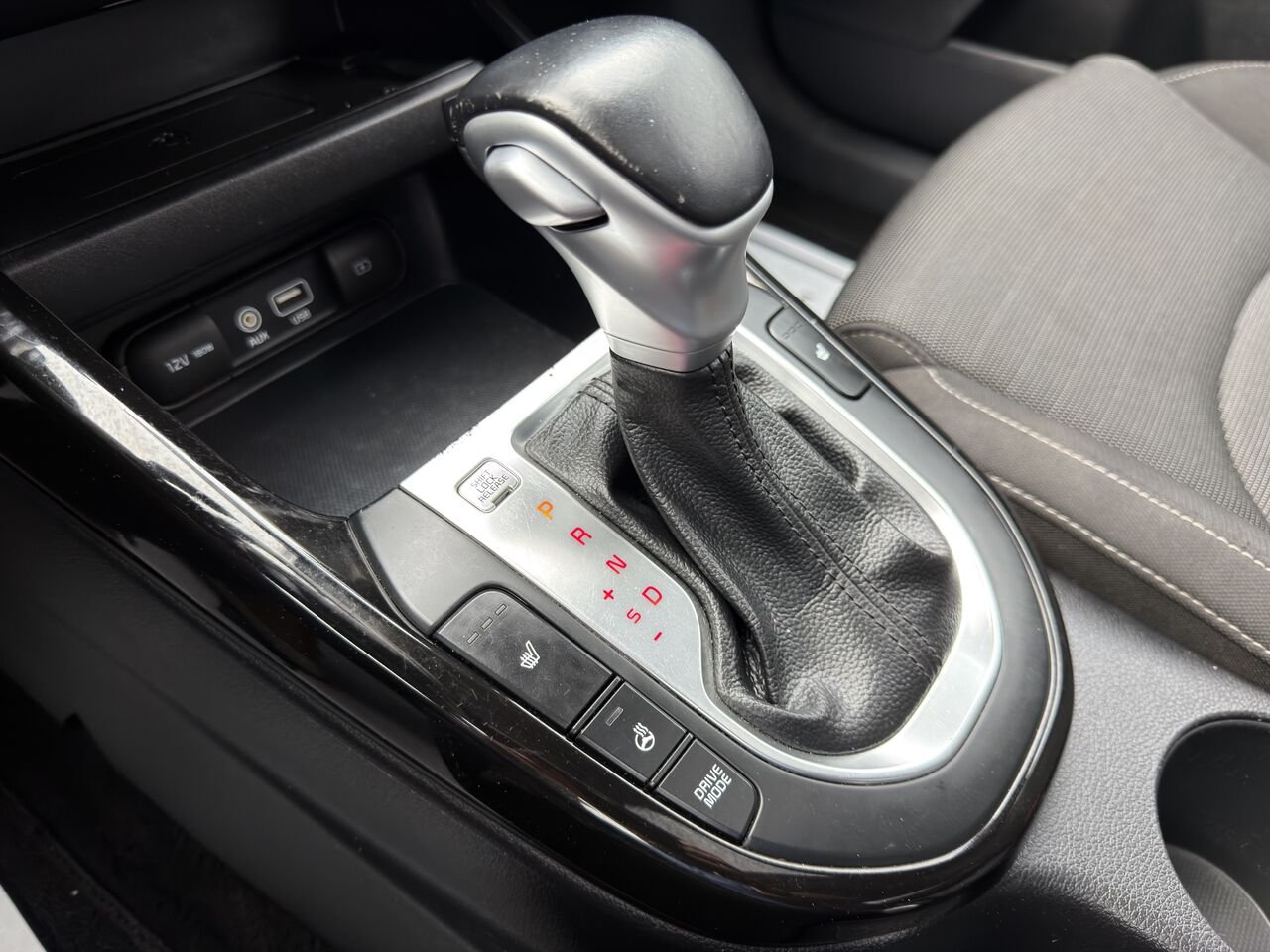 2020 Kia Forte Black Thetford Mines - photo #23